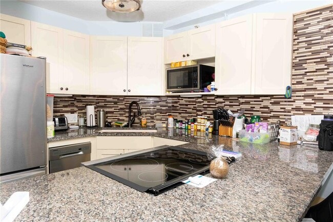 3315 58th Ave S in St. Petersburg, FL - Building Photo - Building Photo