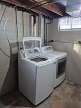 1002 N 76th St in Omaha, NE - Building Photo - Building Photo