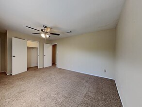 2022 Oak Shores Dr in Humble, TX - Building Photo - Building Photo