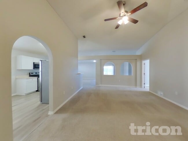 7121 High Bluff Rd in Jacksonville, FL - Building Photo - Building Photo