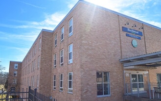 Birchwood at Main in Elkton, MD - Building Photo