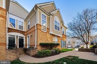 43920 Hickory Corner Terrace in Ashburn, VA - Foto de edificio - Building Photo