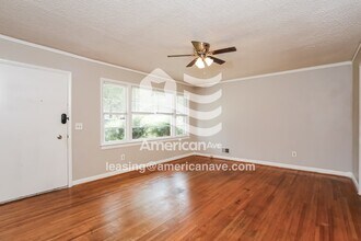 1813 Bassler St in Columbia, SC - Foto de edificio - Building Photo