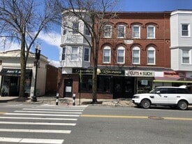 454 Main St, Unit #1 in Melrose, MA - Building Photo