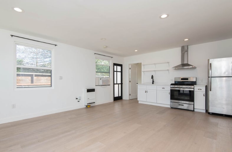 2260 Riverdale Ave, Unit 2260 in Los Angeles, CA - Building Photo