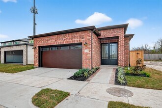 4340 Avron Dr in Stafford, TX - Building Photo - Building Photo