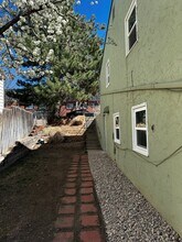 4065 S Bannock St, Unit B in Englewood, CO - Building Photo - Building Photo