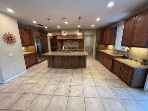 26525 Craftsmen Ct in Santa Clarita, CA - Building Photo - Building Photo