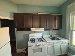 1003 W Main St in Norristown, PA - Building Photo - Building Photo