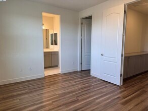 3906 Guerneville Wy in Dublin, CA - Building Photo - Building Photo