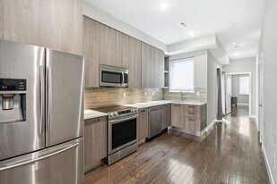 912 N 16th St, Unit A in Philadelphia, PA - Building Photo