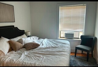 1913 W Larchmont Ave in Chicago, IL - Building Photo - Building Photo