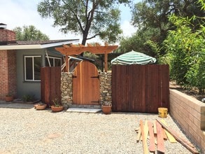 21620 Circle Trl in Topanga, CA - Building Photo - Building Photo