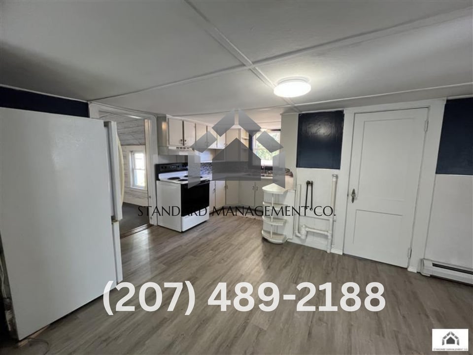 6 Squire St in Waterville, ME - Foto de edificio