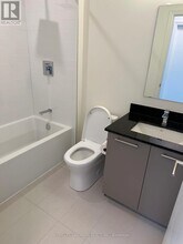 101 Cathedral High St in Markham, ON - Building Photo - Building Photo