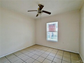 1811 Perkins Ave, Unit 1 in Mission, TX - Building Photo - Building Photo