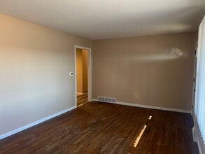 5079 Byers Rd in Kirkland, IL - Building Photo - Building Photo