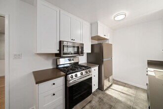 734 Linden Ave in Long Beach, CA - Building Photo - Building Photo