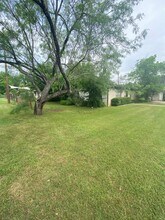 2014 Holland Ave in Austin, TX - Building Photo - Building Photo