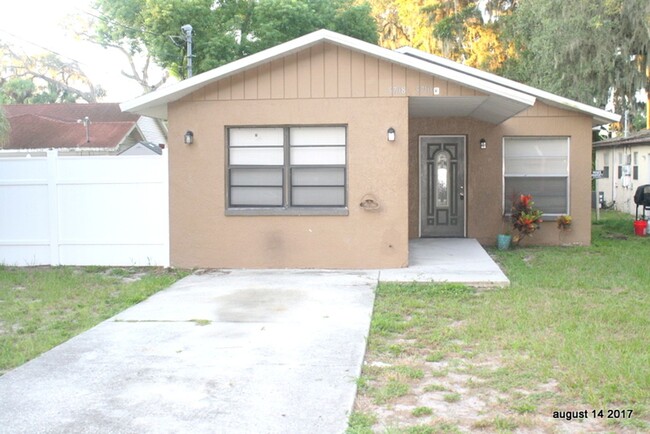 5708 Illinois Ave in Port Richey, FL - Building Photo - Building Photo