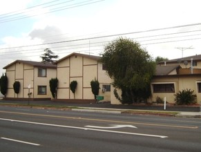 7192-7200 Cerritos Ave in Stanton, CA - Building Photo - Building Photo