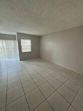 9331 SW 4th St in Miami, FL - Building Photo - Building Photo
