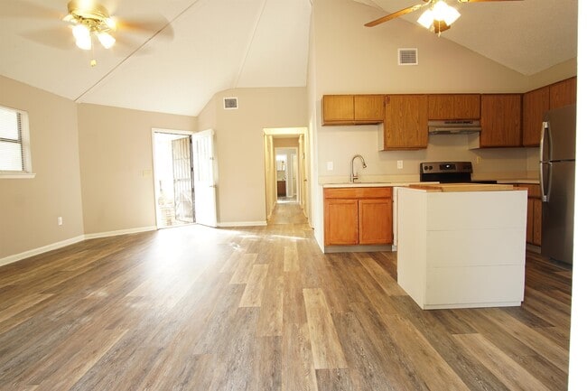 1912 Hubbard St in Jacksonville, FL - Building Photo - Building Photo