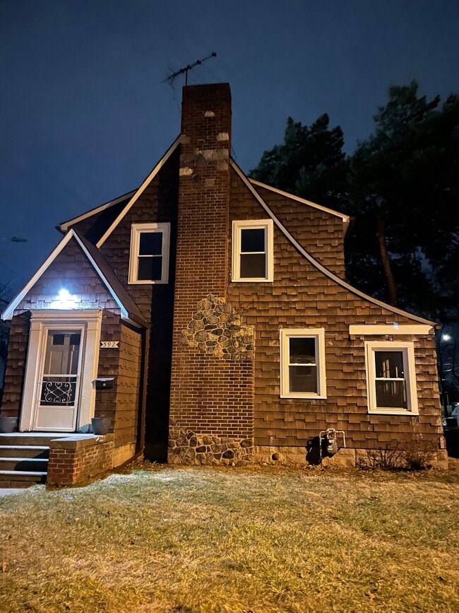 property at 592 E Montcalm St