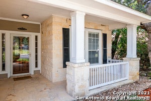 1122 Persian Garden in San Antonio, TX - Foto de edificio - Building Photo