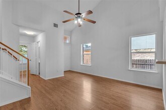 1012 Traci Michelle Dr in Pflugerville, TX - Building Photo - Building Photo