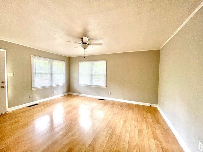 property at 202 W Poplar Ave