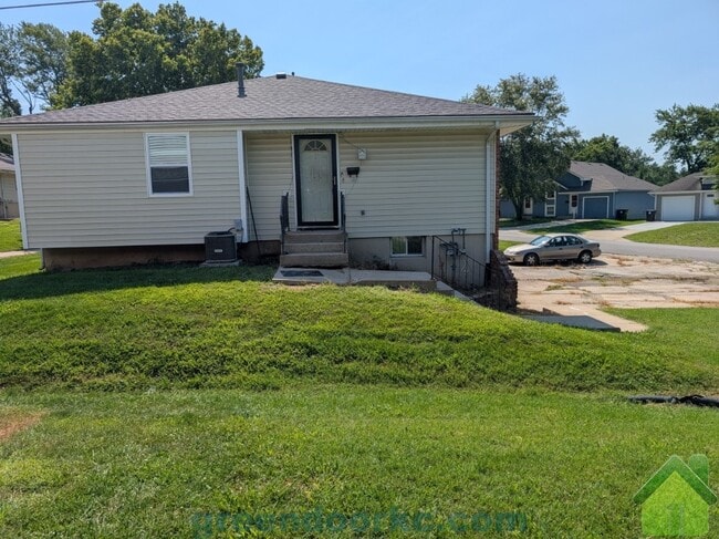 property at 105 E South Ave