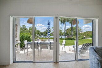 3474 S Ocean Blvd in Palm Beach, FL - Building Photo - Building Photo