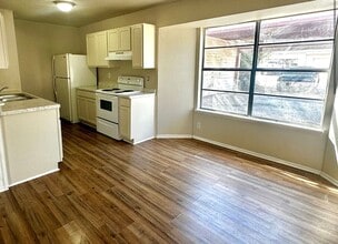 8432 Dixon Ridge Dr in San Antonio, TX - Building Photo - Building Photo