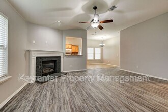 13313 SW 2nd Terrace in Yukon, OK - Building Photo - Building Photo