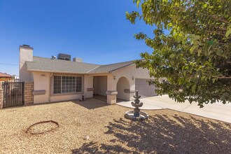 7343 Bay Ave in California City, CA - Building Photo - Building Photo