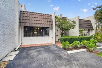 8855 SW 62nd Terrace in Miami, FL - Building Photo - Building Photo