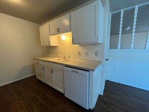 4603 S 72nd E Pl in Tulsa, OK - Building Photo - Building Photo