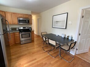 6 Nashua St, Unit 2 in Somerville, MA - Building Photo - Building Photo