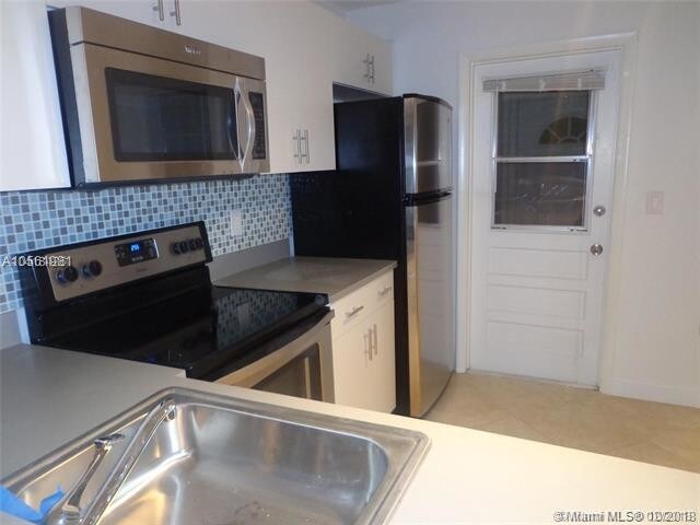 3777 NW 78th Ave-Unit -48C in Hollywood, FL - Building Photo - Building Photo