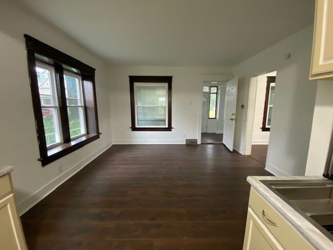 484 Hammel St in Akron, OH - Building Photo - Building Photo