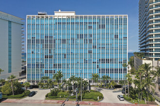 Crystal House in Miami Beach, FL - Building Photo - Building Photo