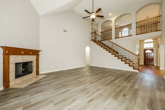 301 Cold Water Dr in Desoto, TX - Building Photo - Building Photo