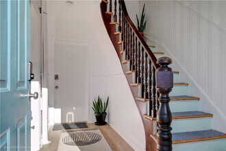 12 Cranston Ave in Newport, RI - Building Photo - Building Photo