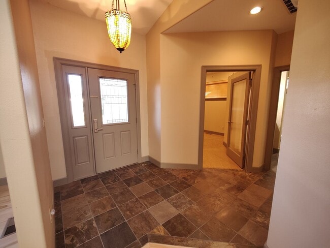 20925 Sage Creek Dr in Bend, OR - Building Photo - Building Photo