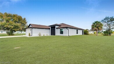 569 Croydon Ave S in Lehigh Acres, FL - Building Photo - Building Photo
