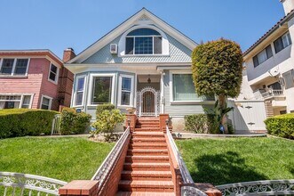 725 S Meyler St in Los Angeles, CA - Building Photo - Building Photo