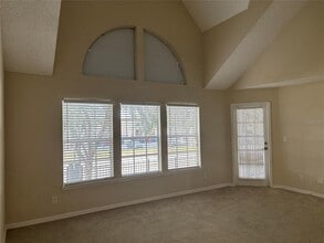 3260 Haviland Ct in Palm Harbor, FL - Building Photo - Building Photo