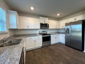 1368 Mifflin Ln in Dallas, NC - Building Photo - Building Photo