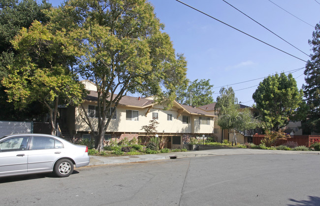 Park West Apartments in Palo Alto, CA - Building Photo - Building Photo